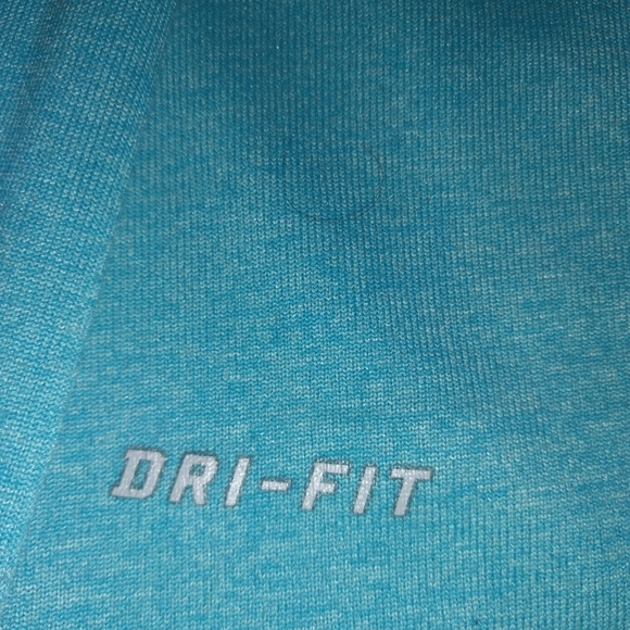 Nike Dri-fit top!! - Picture 5 of 7